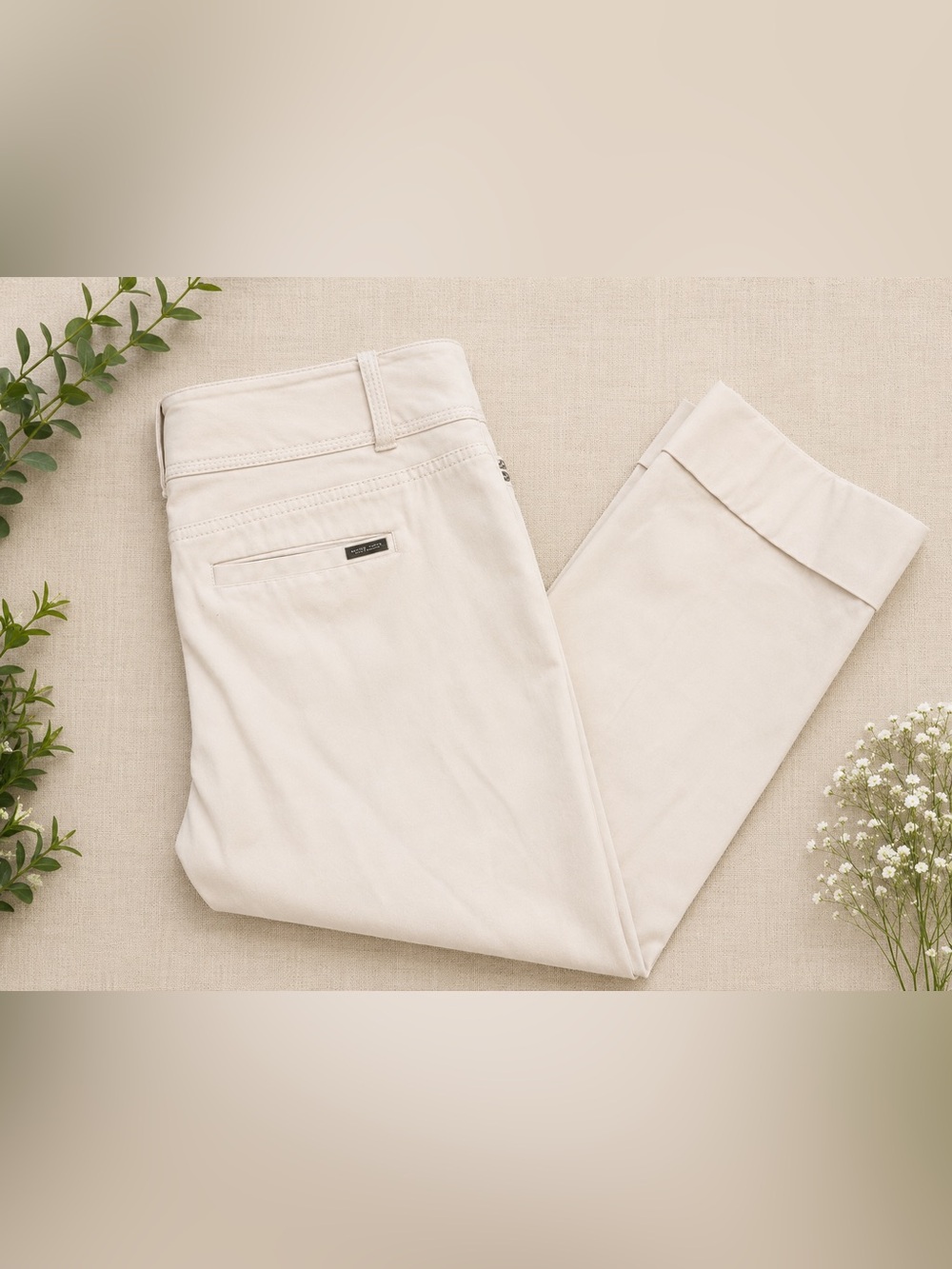 White House Black Market Slim Capri Pants White Size 4 Stretch Cropped